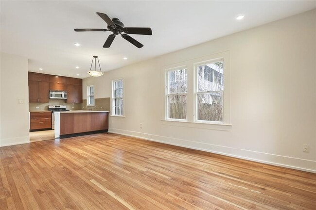 Building Photo - 4404 Avenue C