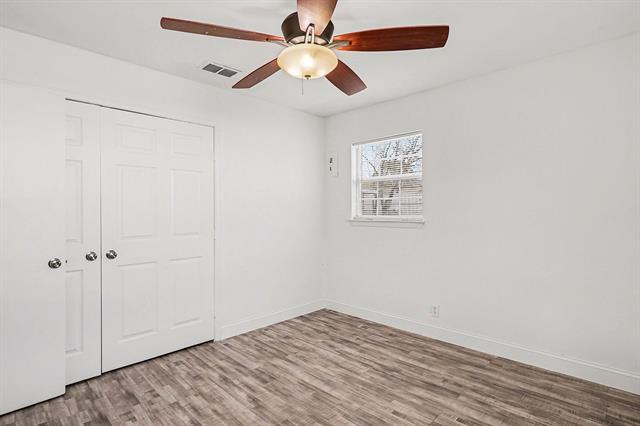 Building Photo - 2211 Barbell Ln