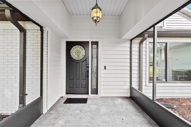 Building Photo - 15912 Willowdale Rd