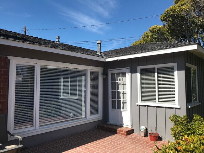 Building Photo - 1304 S Irena Ave