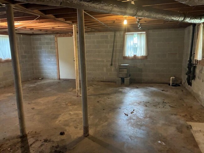 Building Photo - 5346 Orchard Pl