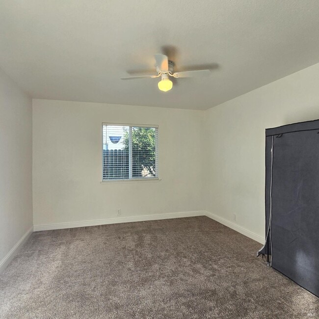 Building Photo - 1506 Casa Loma Way