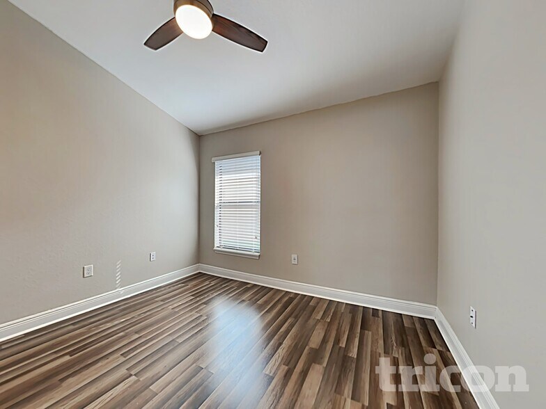 Building Photo - 10736 Standing Stone Dr