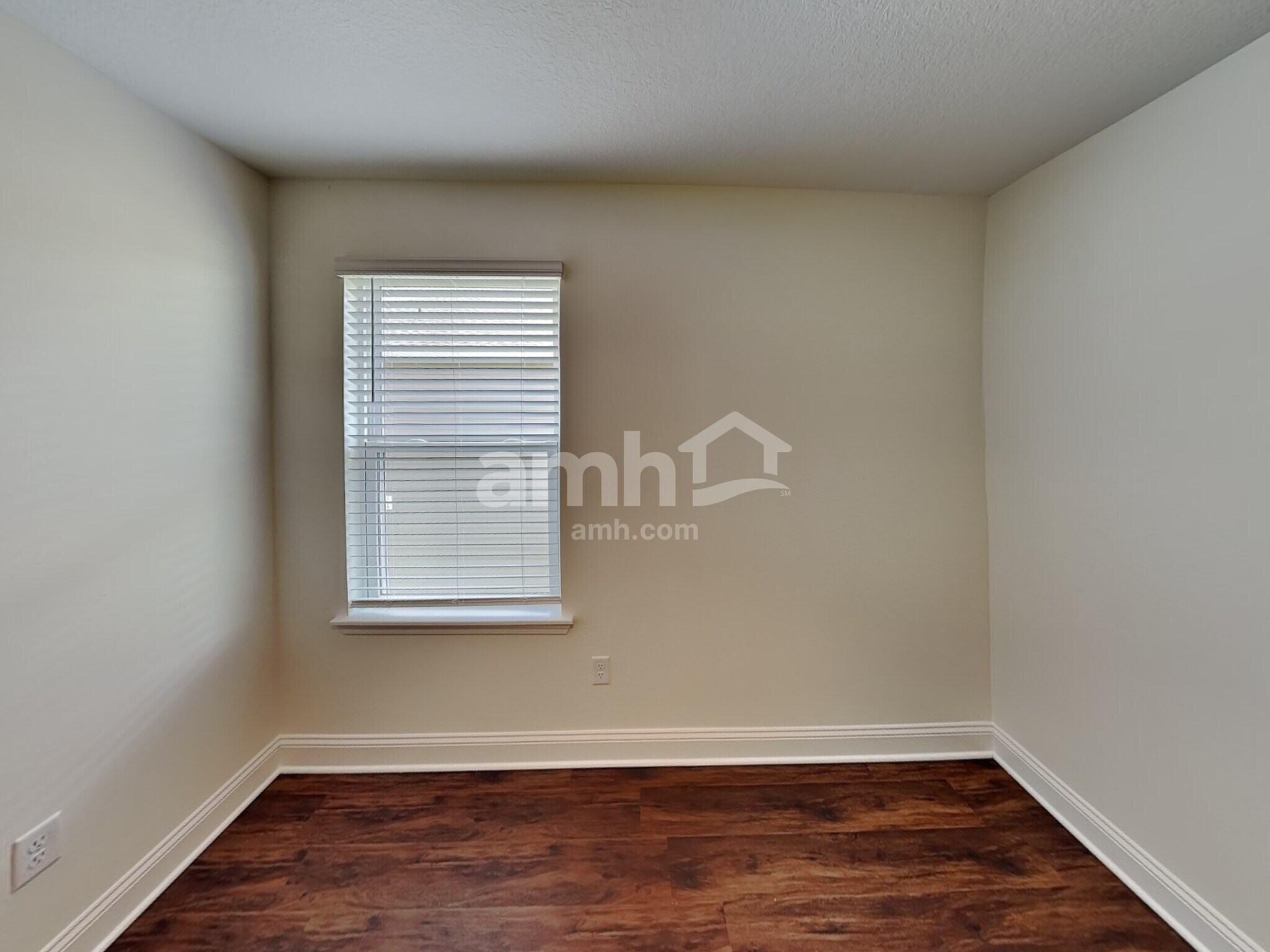 Building Photo - 314 Banyan Frst Dr