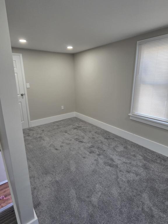 Building Photo - 48 Rumbold Ave