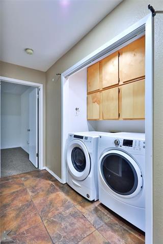 Building Photo - 4025 Inverrary Dr