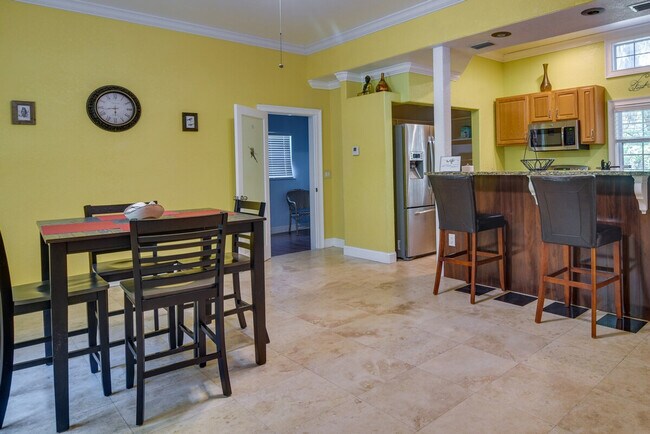 Building Photo - 2960 58th Ave S