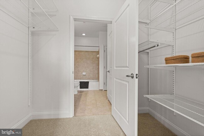 Building Photo - 1391 Pennsylvania Ave. SE