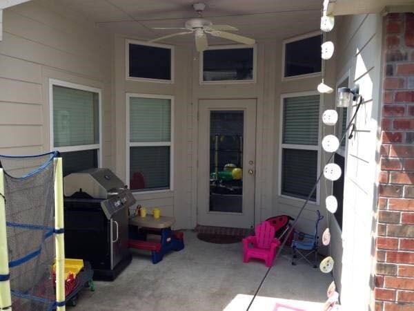 Building Photo - 303 Sequoia Dr