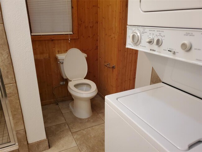 Building Photo - 3408 Northland Dr