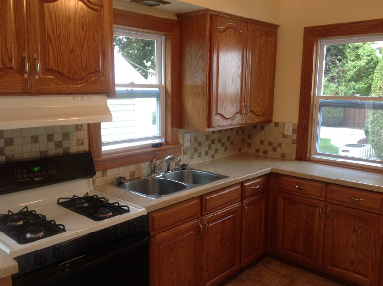 Building Photo - 1118 W Summer St