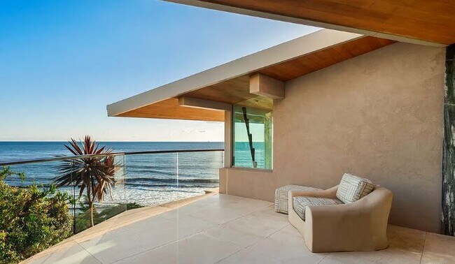 Building Photo - 33256 Pacific Coast Hwy