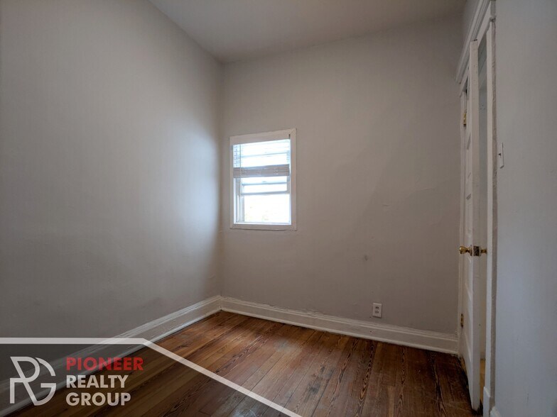 Building Photo - 3542 N Halsted St