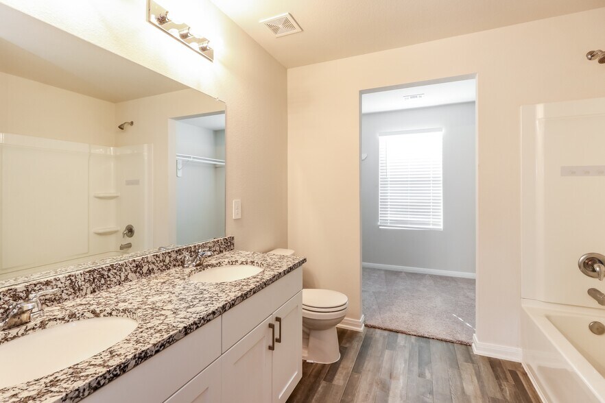 Building Photo - 13031 S Green Wing Cir