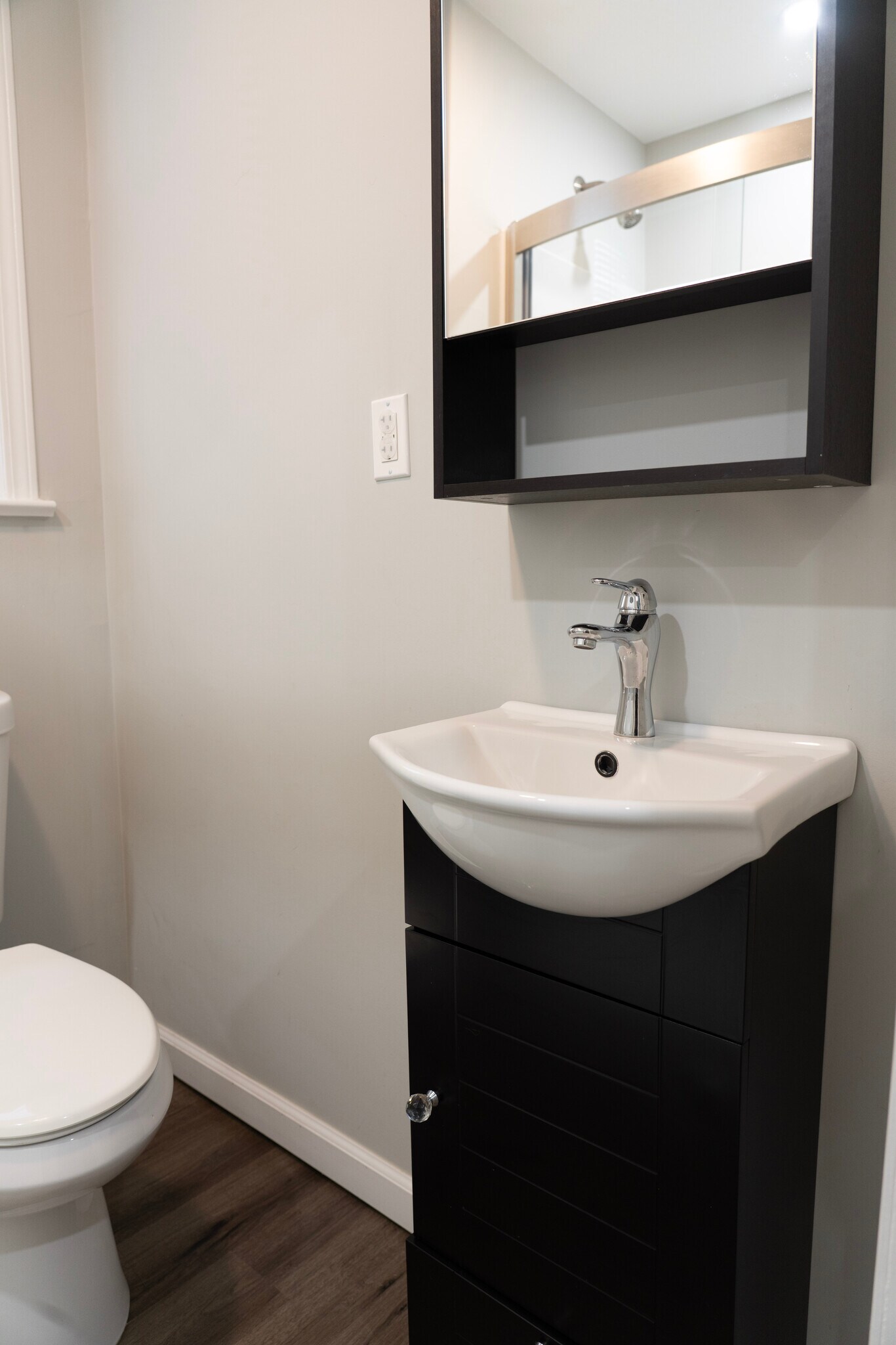 Building Photo - 22 Chapman St