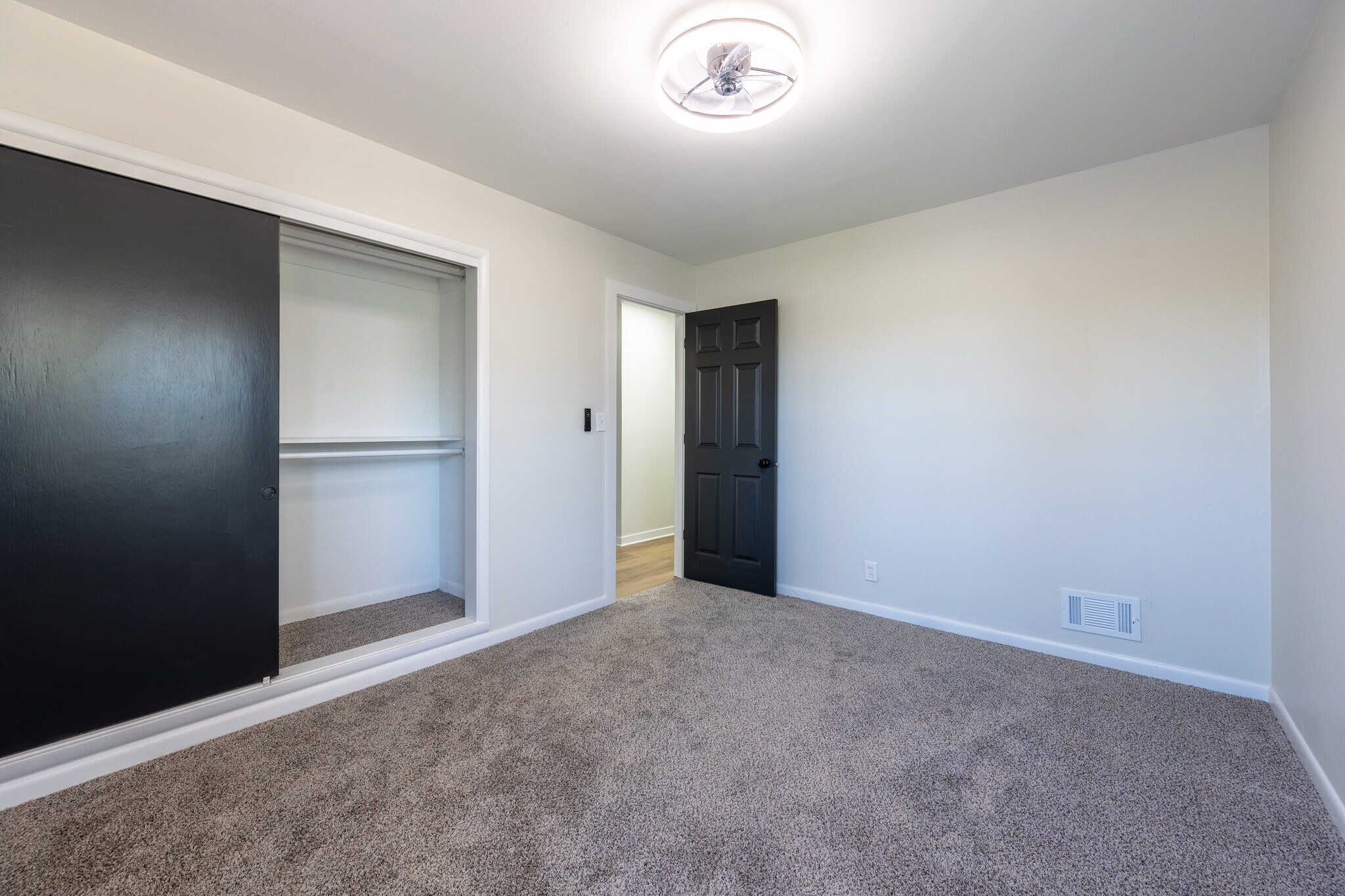 Building Photo - 4670 Frederick St