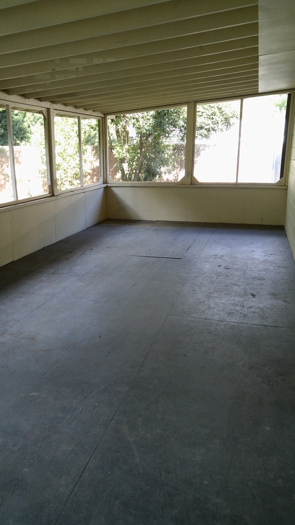Building Photo - 3 Bedroom, 2 Bath in Idylwild area