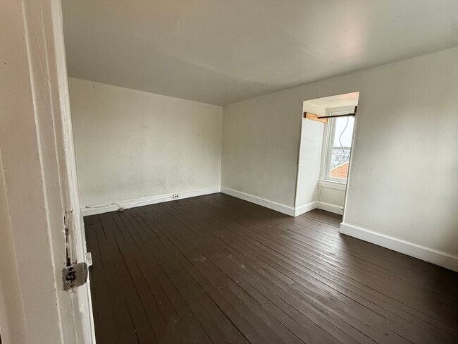 Building Photo - 274 Jefferson Ave