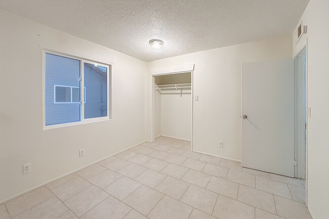 Building Photo - 3172 Shelley St