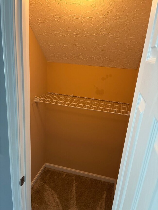 Building Photo - **ELIZABETHTOWN INDEPENDENT SCHOOL DISTRICT**