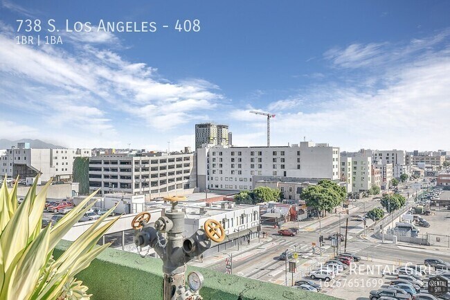 Building Photo - 738 S Los Angeles St