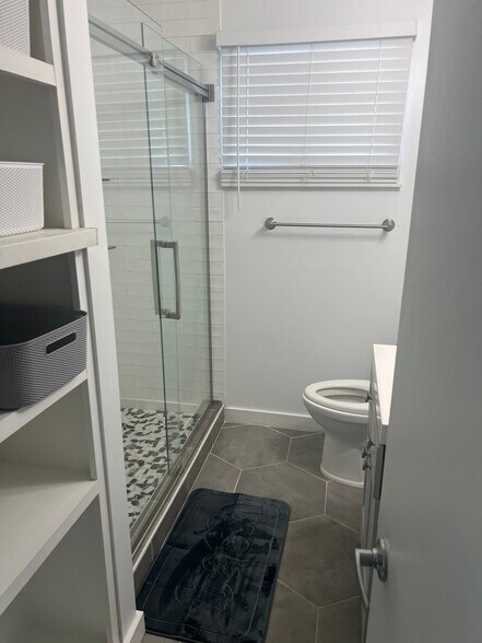Building Photo - 2507 Dale Creek Dr NW