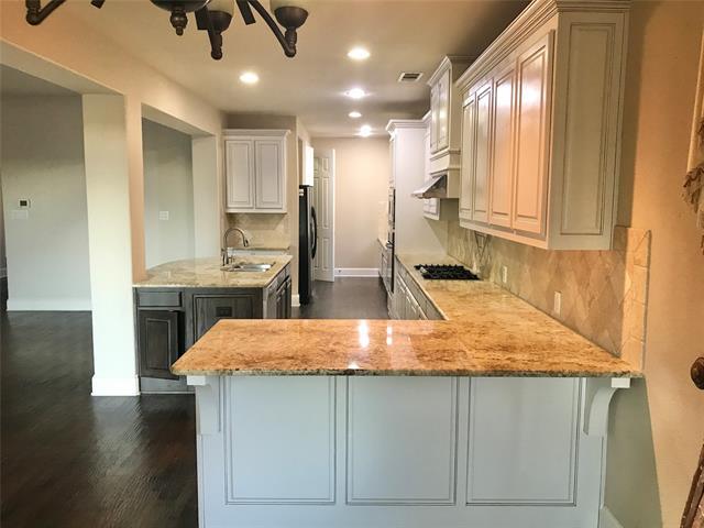 Building Photo - 408 Paluxy Dr