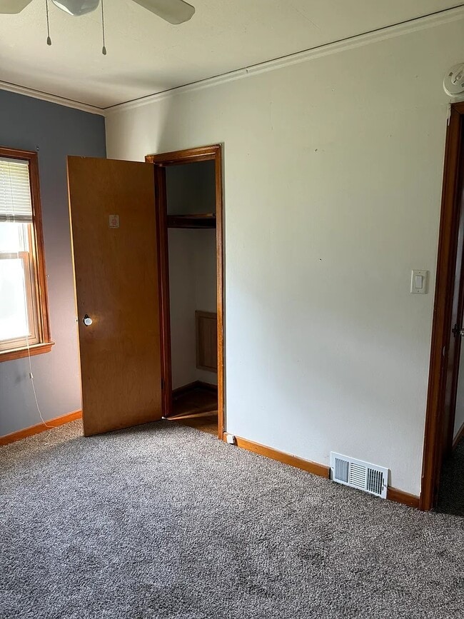 Building Photo - 1808 Vine St