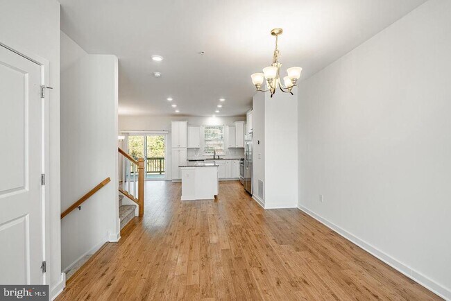 Building Photo - 1832 Boulder Dr