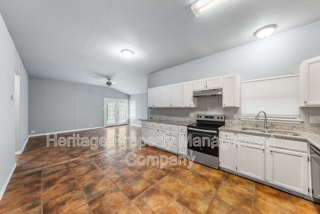 Building Photo - 8778 Serene Ridge Dr