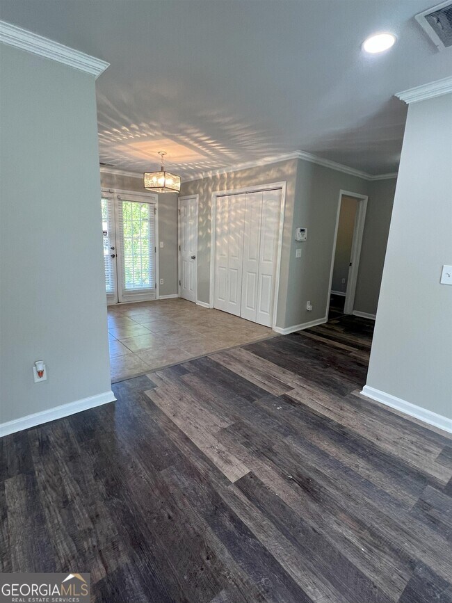 Building Photo - 4921 Antelope Cove