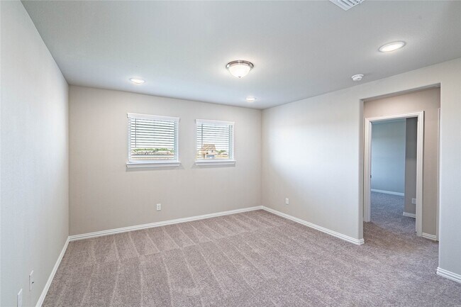 Building Photo - 112 Cole Ln