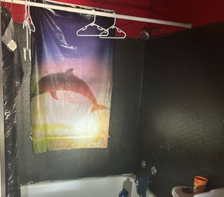 Building Photo - 5211 Thrush Ave