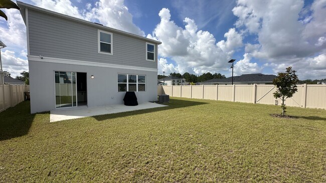 Building Photo - 2919 Sanctuary Dr