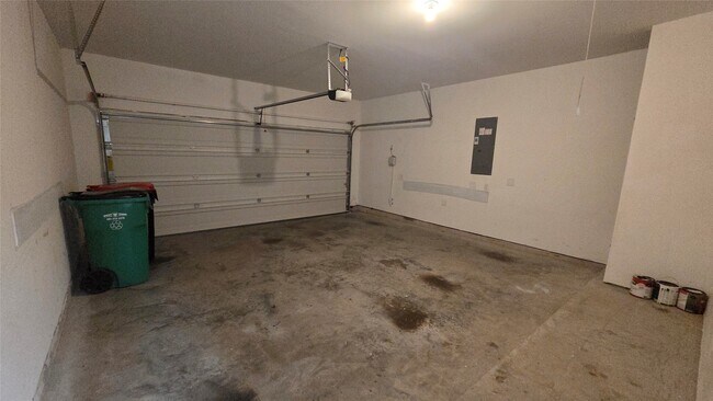 Building Photo - 25907 Azure Rock Ln