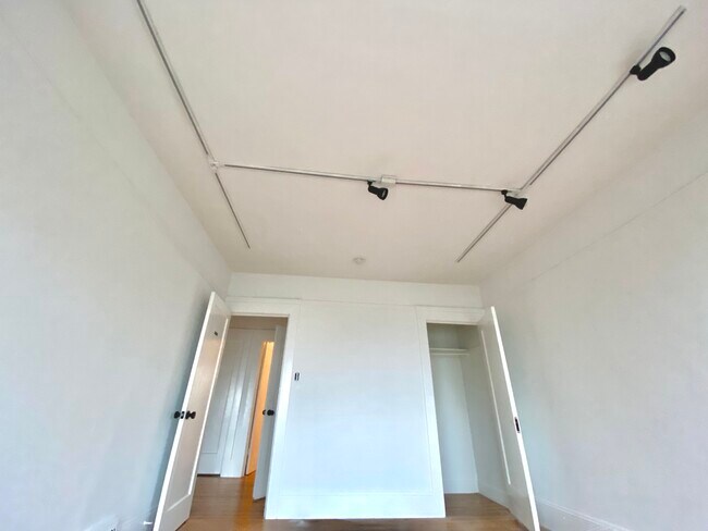 Bedroom #2 - 747 Head St