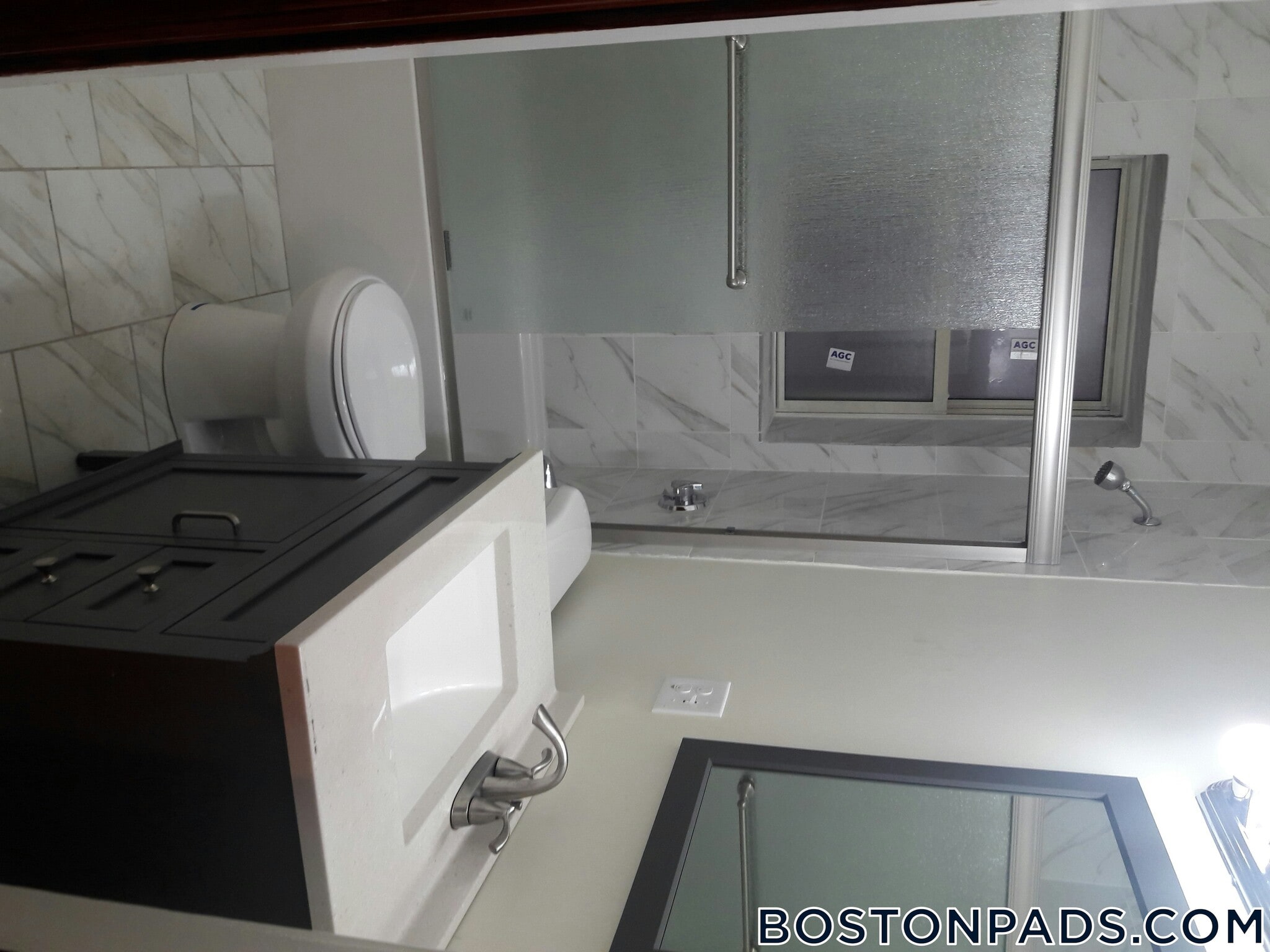 Building Photo - 163 Summer St