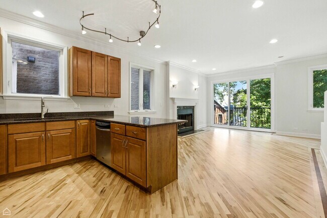 Building Photo - 2629 W Haddon Ave