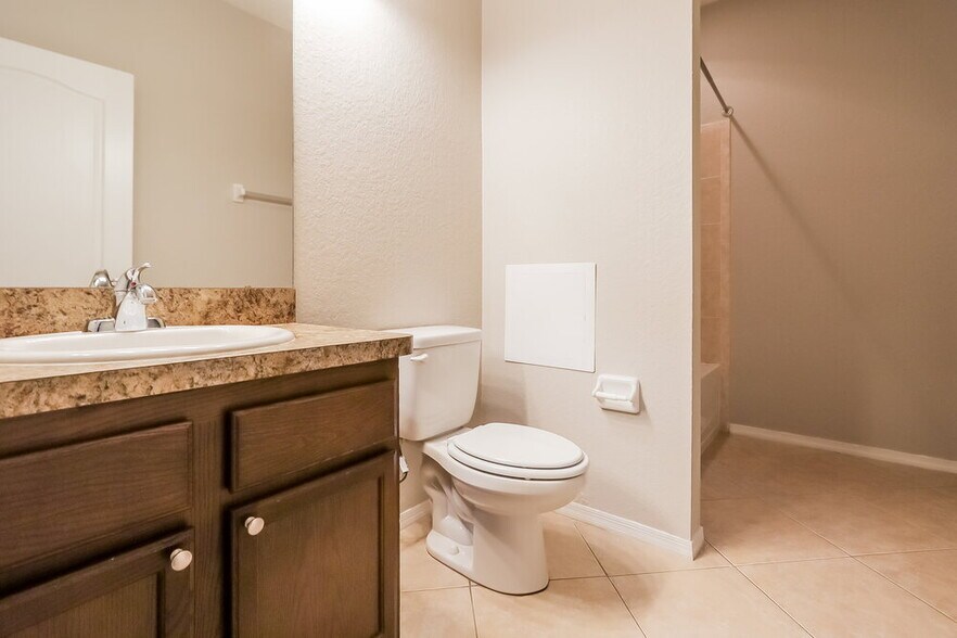Building Photo - 5728 Woodruff Way