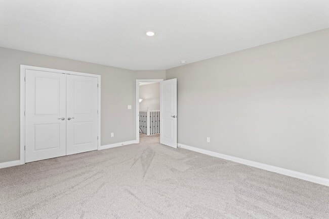 Building Photo - Fenced Yard, Zionsville Schools, Pet Friendly