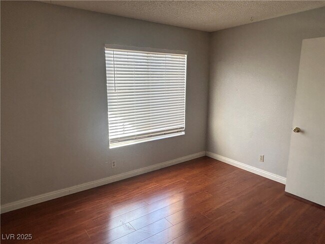Building Photo - 5419 Walton Heath Ave