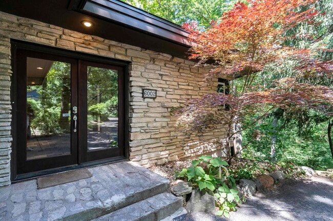 Building Photo - 6002 Hammersley Rd