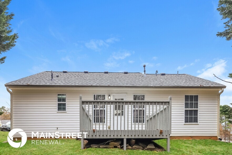 Building Photo - 547 Scrooch Ct