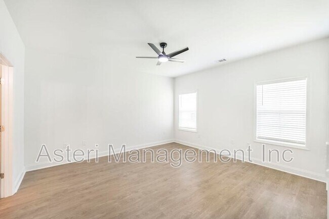 Building Photo - 2141 Houston Lake Rd