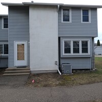 Building Photo - 3660 Brookdale Dr N