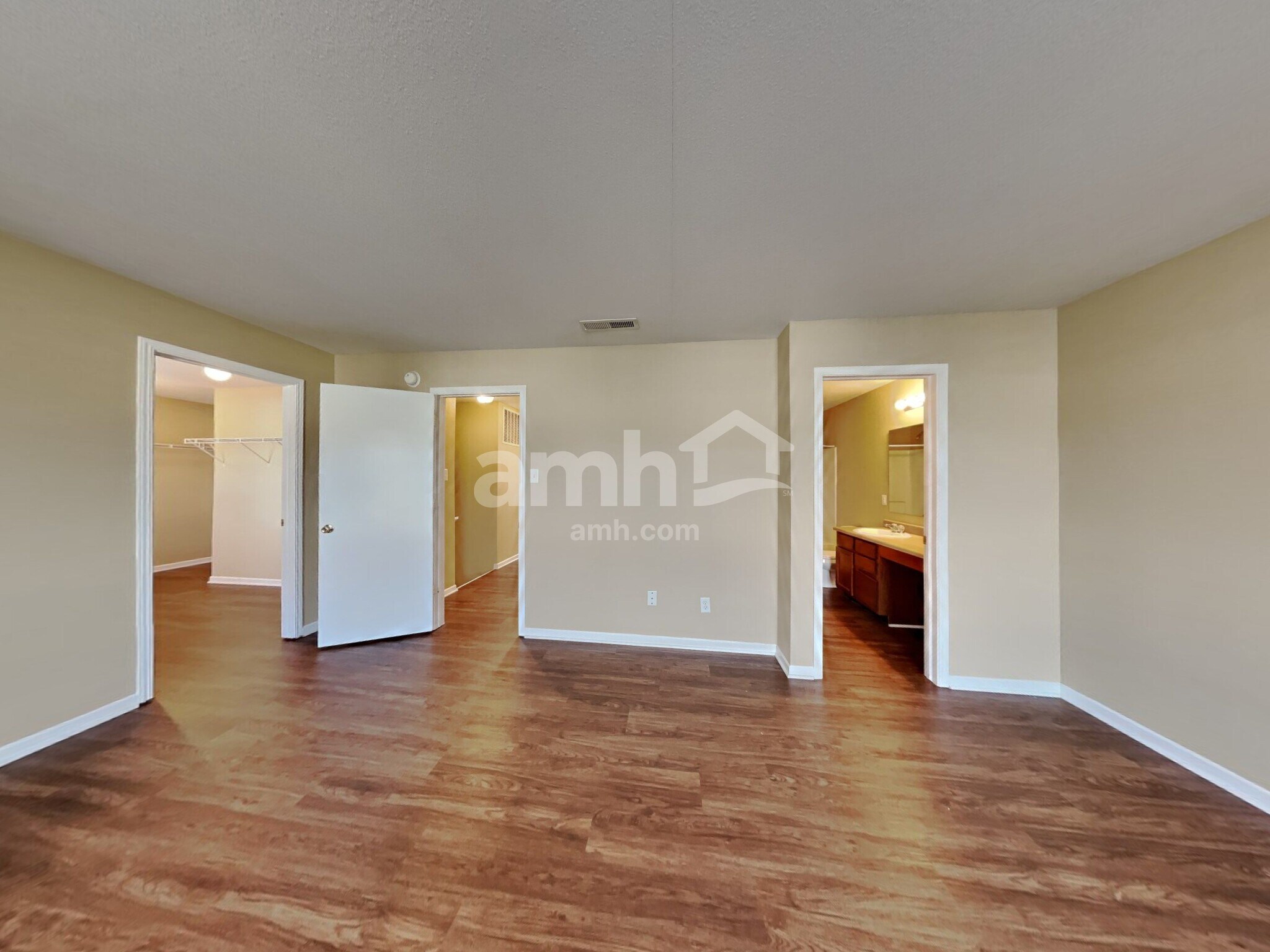 Building Photo - 1002 Belvedere Dr