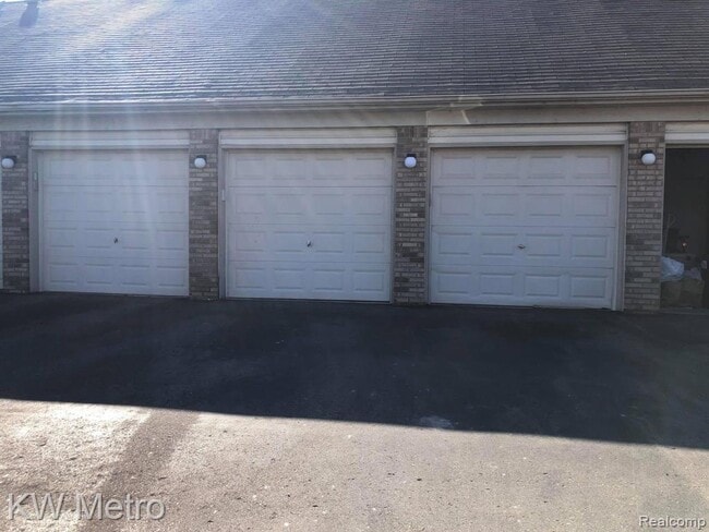 Building Photo - 24057 Wedgewood Cir
