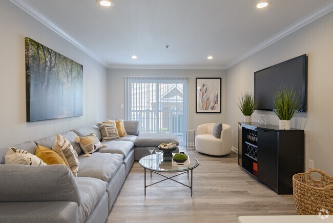 Building Photo - 41 Gardner St