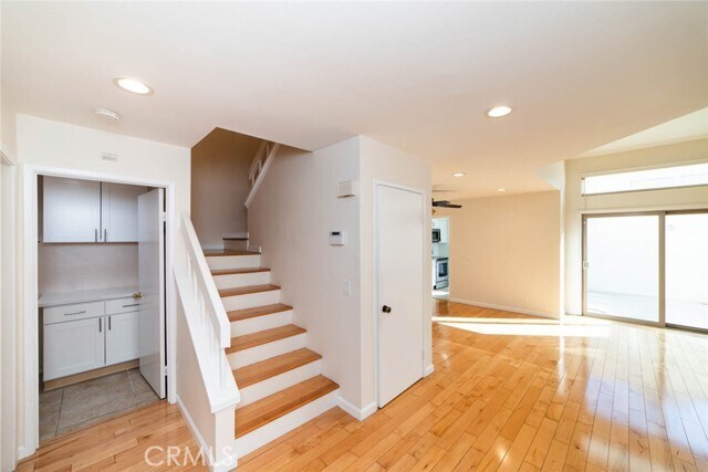 Building Photo - 13 Morena