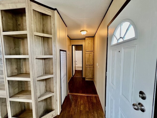 Building Photo - 12988 Gustavo Dr